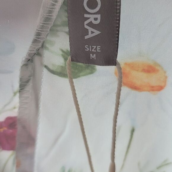 NWT- NORACORA Floral Dress - Picture 11 of 12